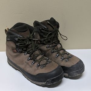Garmont hiking boots